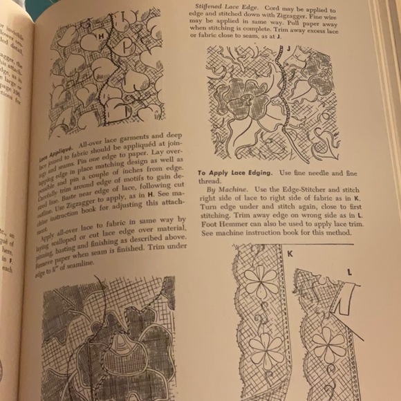 Singer Sewing Book 1950 - Picture 5 of 8